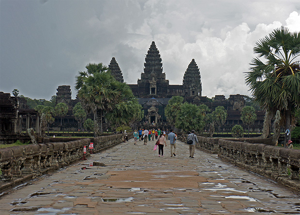 Entrando en Angkor Wat